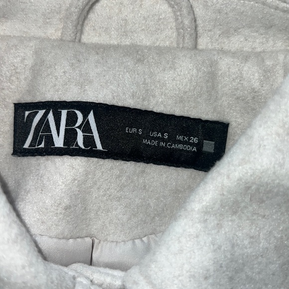 🌴Zara CROPPED SOFT JACKET - snap closure  💯 polyester off white Size S - Picture 3 of 8